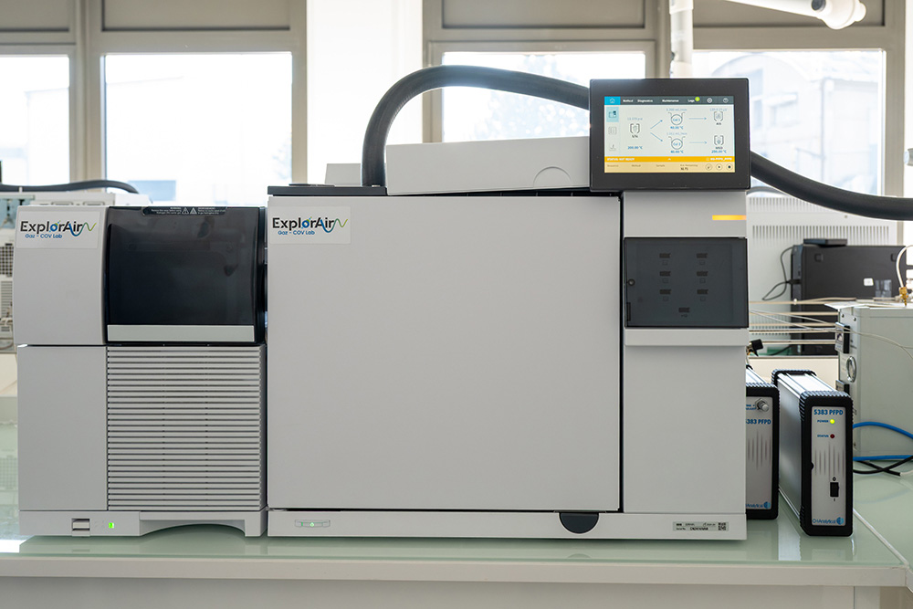 analyseur en laboratoire TD-GC-PFPD