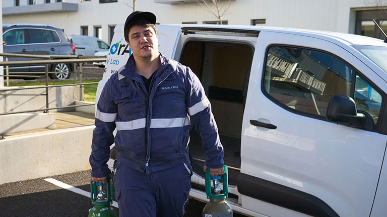 rendre l'analyse<br />
mobile aussi fiable qu'une analyse en laboratoire<br />
fixe
